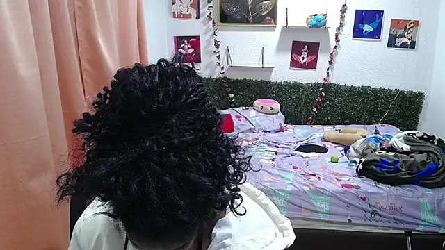 thianahorny online show from May 2026 01:28:01 PM