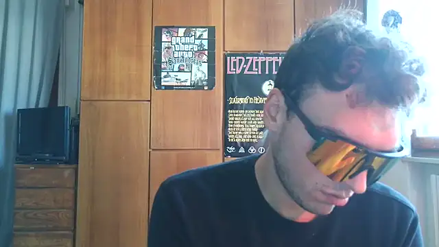 Kaeell online show from October 2025 01:14:01 PM