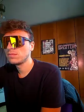 Kaeell online show from October 2025 03:01:01 PM