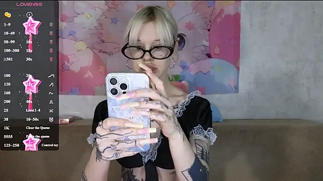 HoneyGold  online show from June 2026 03:47:02 AM