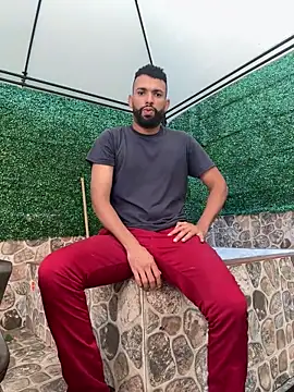 Snapshot of onlymen2025 chatting on October 2025 07:47:02 PM onlymen2025 online show from October 2025 07:47:02 PM