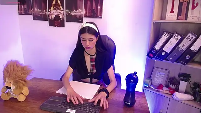 SweetRenata  online show from February 2026 12:01:02 PM