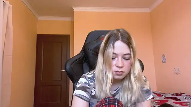 HotLuna69 online show from December 2025 07:25:02 AM