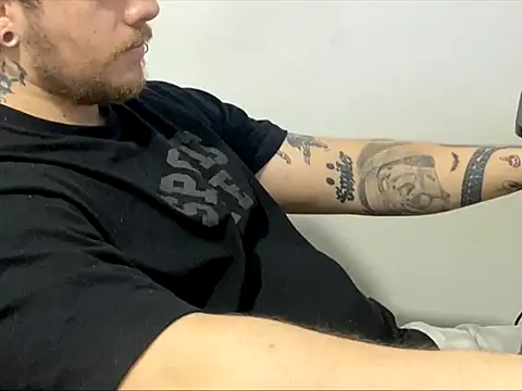 Snapshot of Skol_100802 chatting on February 2026 07:31:01 PM Skol 100802 online show from February 2026 07:31:01 PM