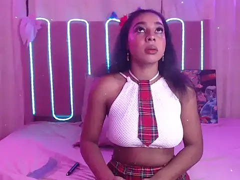 sahia ebony online show from February 2026 07:32:02 PM