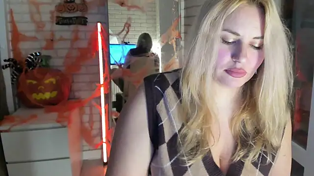 Passion-Blondy online show from October 2025 07:46:02 PM