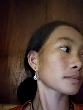 gio-thu online show from October 2025 08:12:01 AM