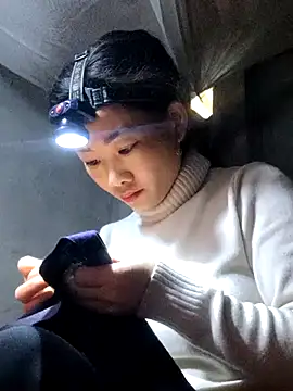 gio-thu online show from January 2026 04:27:01 AM