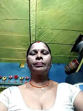 Snapshot of Rt_shreya chatting on October 2025 05:28:02 AM Rt shreya online show from October 2025 05:28:02 AM