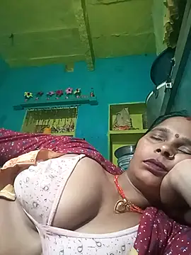 Snapshot of Rt_shreya chatting on December 2025 06:58:02 PM Rt shreya online show from December 2025 06:58:02 PM