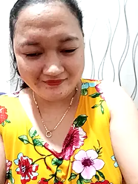 Snapshot of sweetannie13 chatting on October 2025 12:31:01 PM sweetannie13 online show from October 2025 12:31:01 PM