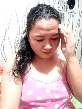 Snapshot of sweetannie13 chatting on November 2025 10:54:02 PM sweetannie13 online show from November 2025 10:54:02 PM