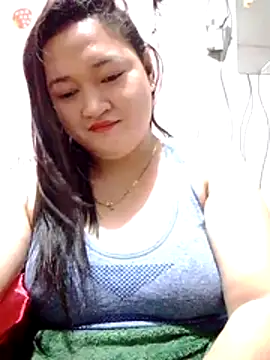 Snapshot of sweetannie13 chatting on February 2026 07:54:01 PM sweetannie13 online show from February 2026 07:54:01 PM