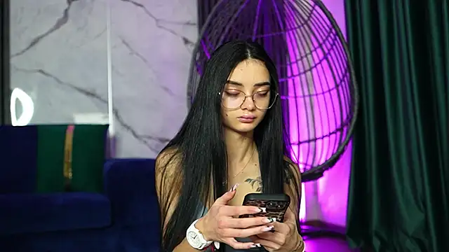 RachelRavee online show from October 2025 04:20:02 AM