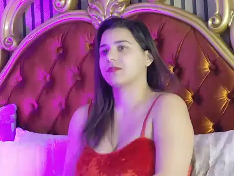 Snapshot of MadisonCharm chatting on January 2026 07:56:02 AM MadisonCharm online show from January 2026 07:56:02 AM