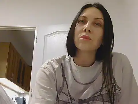 Olivarra online show from February 2026 07:50:02 PM