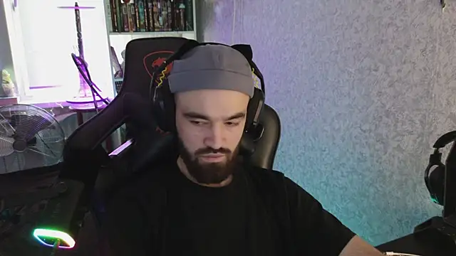 Nik Namee online show from October 2025 02:04:01 PM