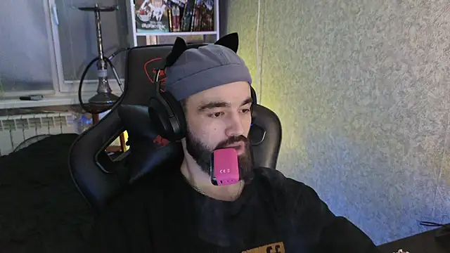 Nik Namee online show from October 2025 08:22:02 PM