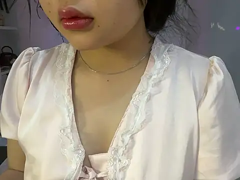 BeChinh Lee online show from May 2026 05:01:02 AM