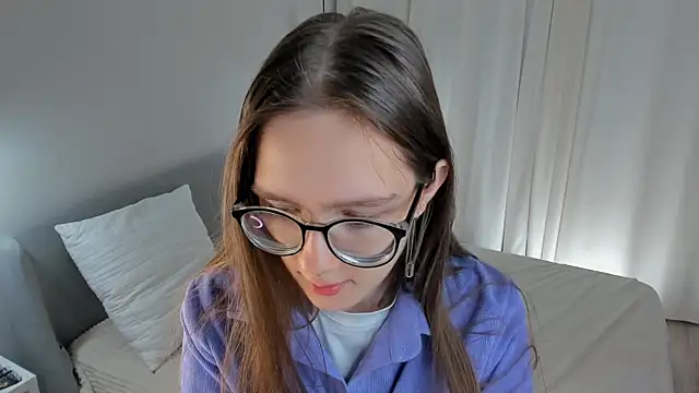 Snapshot of AiFusch chatting on October 2025 08:47:02 AM AiFusch online show from October 2025 08:47:02 AM