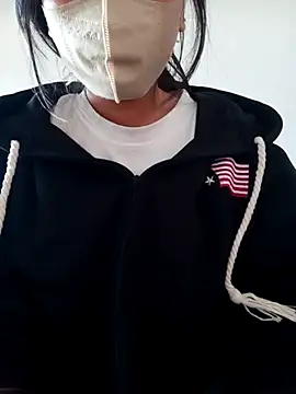 Zerin nova online show from November 2025 10:04:01 AM