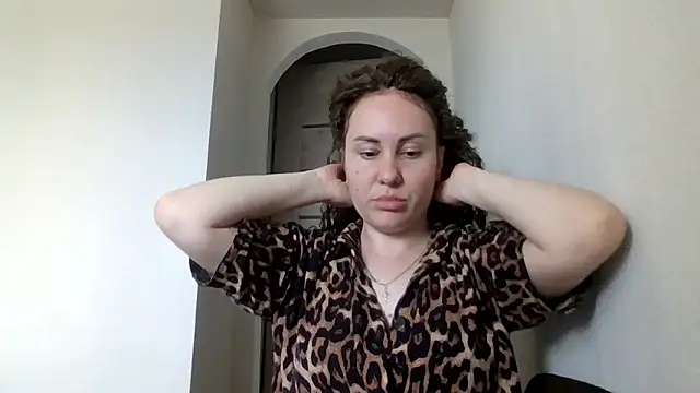 MeadowEyes online show from May 2026 07:59:01 AM