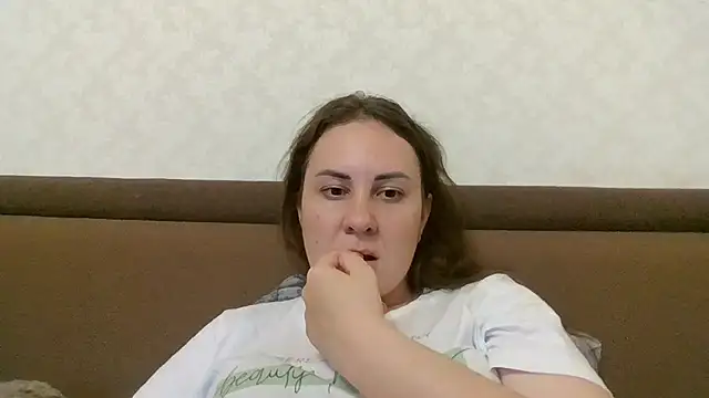 MeadowEyes online show from June 2026 05:30:02 PM