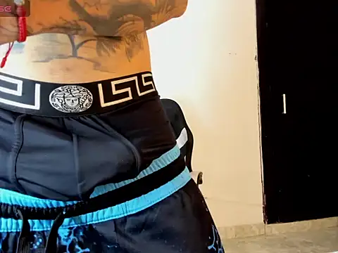 Snapshot of Cami_KingSex chatting on October 2025 04:08:01 PM Cami KingSex online show from October 2025 04:08:01 PM