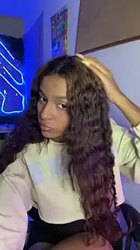 Snapshot of thepicis chatting on March 2026 01:00:01 AM thepicis online show from March 2026 01:00:01 AM