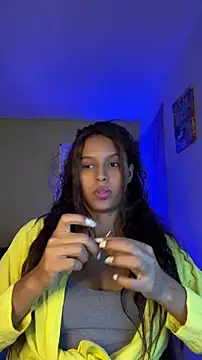 Snapshot of thepicis chatting on April 2026 01:11:02 AM thepicis online show from April 2026 01:11:02 AM