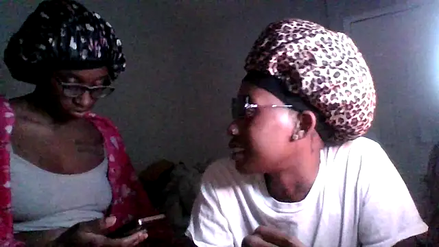 dezzidavill online show from April 2026 04:46:01 AM