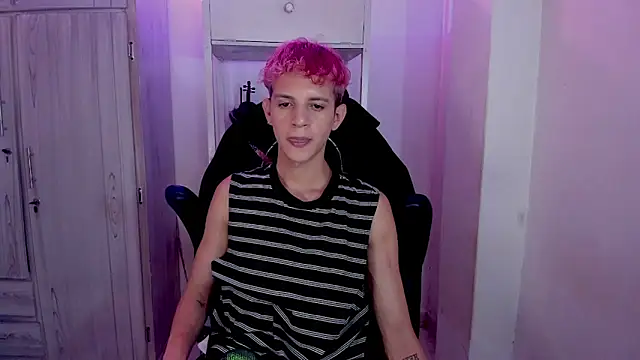 tylernova online show from November 2025 03:53:02 AM