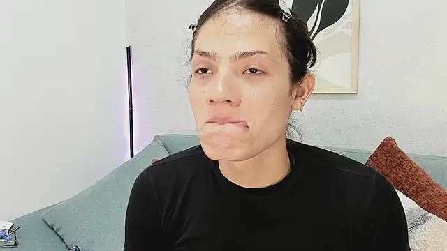 KassMonroe online show from April 2026 08:00:02 PM