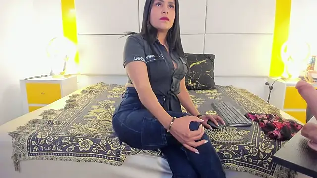 Snapshot of Barbbara_sweett chatting on April 2026 12:54:01 PM Barbbara sweett online show from April 2026 12:54:01 PM