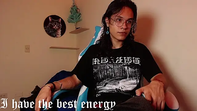 tom 1945 online show from December 2025 05:36:02 AM