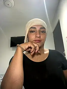 Snapshot of CelestSkyy chatting on October 2025 12:30:02 AM CelestSkyy online show from October 2025 12:30:02 AM