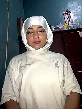 Snapshot of CelestSkyy chatting on October 2025 03:18:01 AM CelestSkyy online show from October 2025 03:18:01 AM