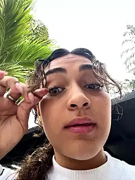 Snapshot of CelestSkyy chatting on December 2025 09:53:02 PM CelestSkyy online show from December 2025 09:53:02 PM