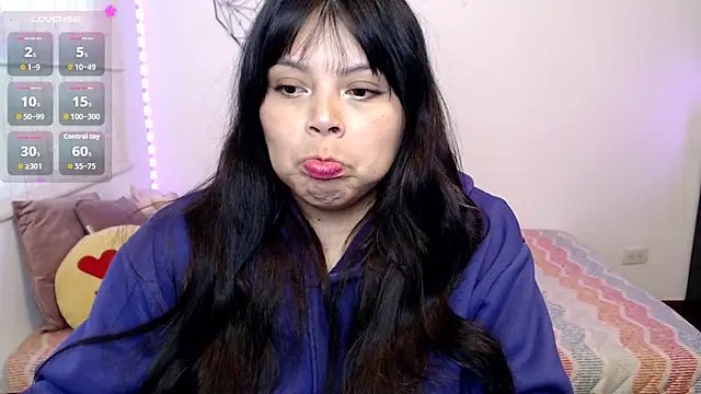 EllieMoonX online show from June 2026 10:44:01 PM