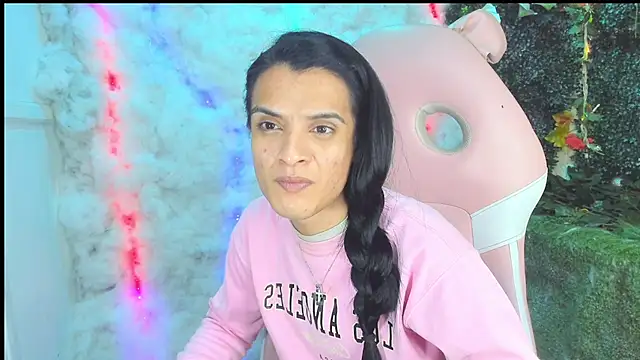 ZAMMIRA online show from February 2026 05:22:01 AM