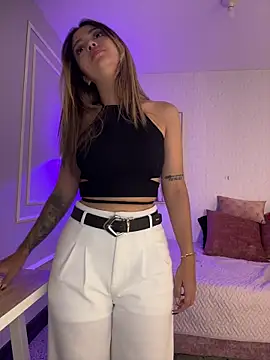 HoneyMollyX online show from January 2026 01:06:02 PM