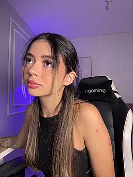 HoneyMollyX online show from January 2026 01:04:01 PM