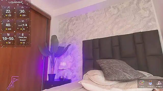 alexandralopez- online show from December 2025 06:07:02 AM