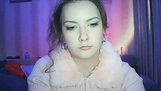 Snapshot of MoodieMira chatting on February 2026 05:19:01 PM MoodieMira online show from February 2026 05:19:01 PM