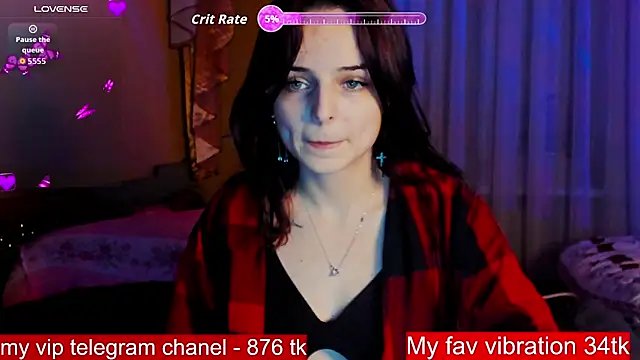 Snapshot of ArianaLight chatting on December 2025 08:37:02 PM ArianaLight online show from December 2025 08:37:02 PM