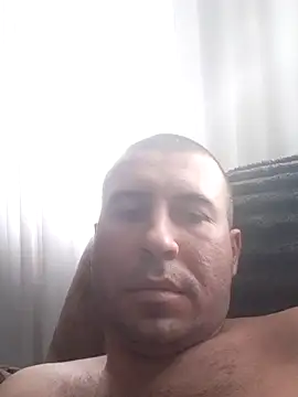 AronMode online show from October 2025 09:21:01 AM