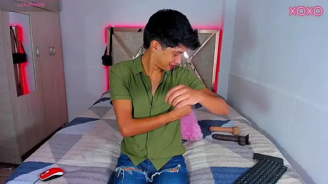 Snapshot of Jacovo2002 chatting on October 2025 05:47:02 PM Jacovo2002 online show from October 2025 05:47:02 PM