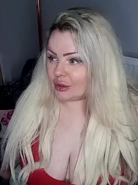 Sultress6969 online show from December 2025 06:45:02 PM