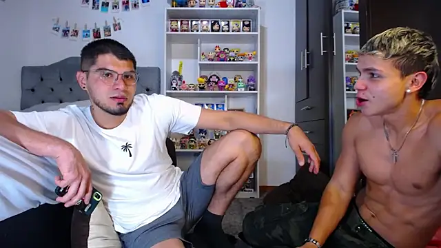 Snapshot of mirallesandbig chatting on October 2025 11:03:01 PM mirallesandbig online show from October 2025 11:03:01 PM