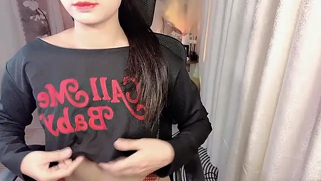 Xuka2594 online show from December 2025 12:58:01 PM